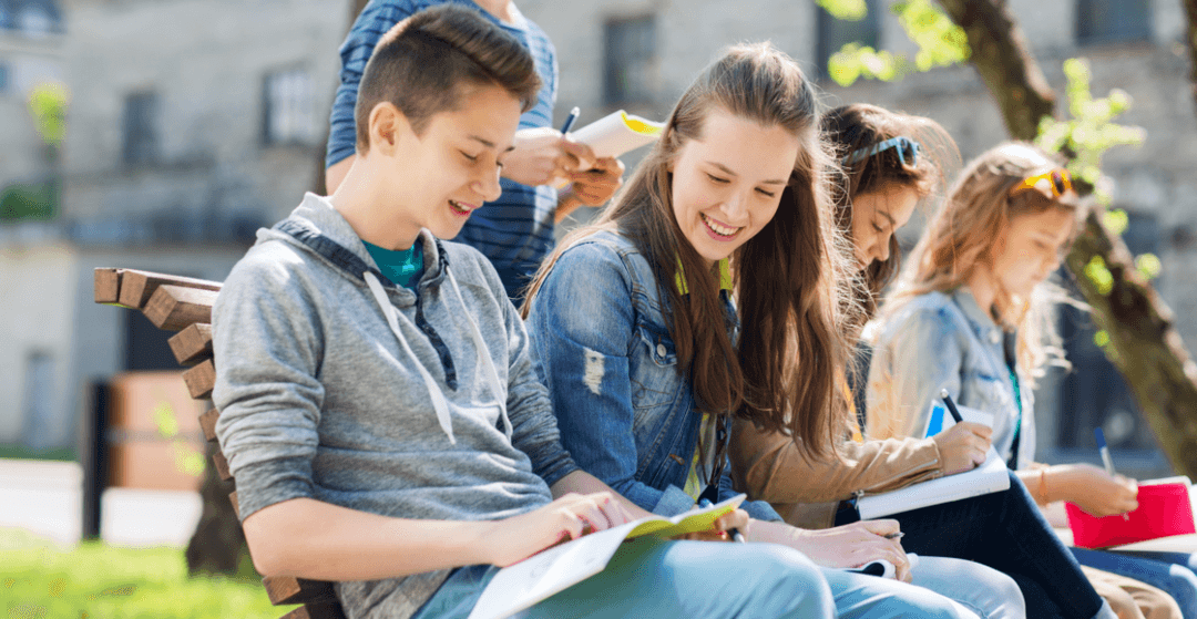 zmiana-szkoly-sredniej-w-trakcie-roku-szkolnego-techni-schools